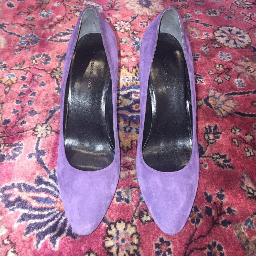 Women’s purple suede heels